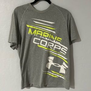 Marine Corp graphic tee from under armor! great condition! grey and green design
